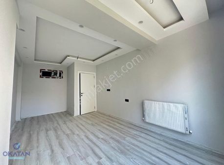 Muradiyede Caddeye Yakın 2+1 Sıfır Daire