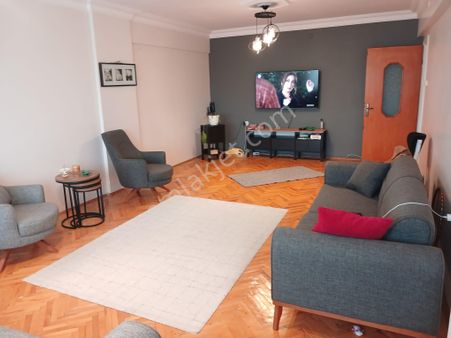 Vişnelik Mah.taşköprü Cd. Üzerinde Çarşıya Yakın Satılık 3+1 Daire