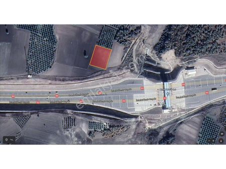 Badırga Da İstanbul İzmir Yoluna Cephe Takasa Açık Satılık Tarla