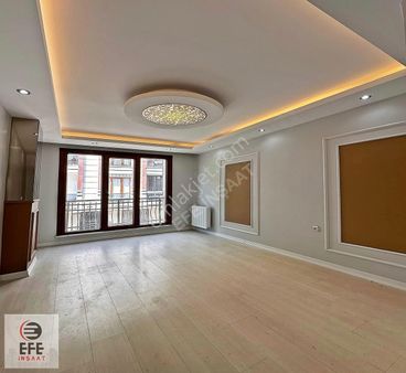 Güzelyurt'ta Metrobüse Yakın İskanlı 2+1 Temiz Daire