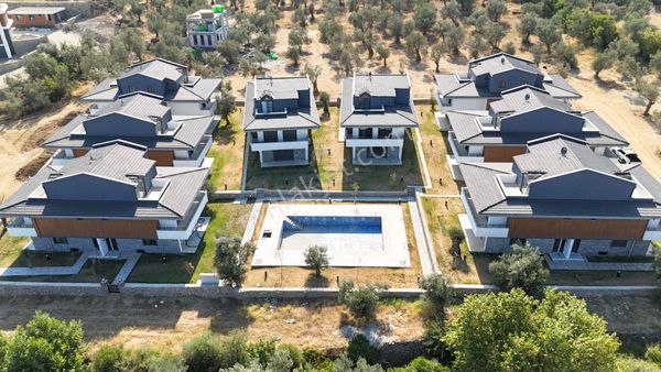 💥💥 Güç Gayrimenkul'den Güre'de Kazdağları Manzaralı Yüzme Havuzlu Sıfır Satılık 3+1 Villa