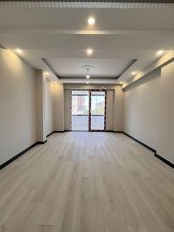 Hatip'te 2+1 Sıfır İskanlı Ara Kat Satılık Ebeveyn Banyolu Daire