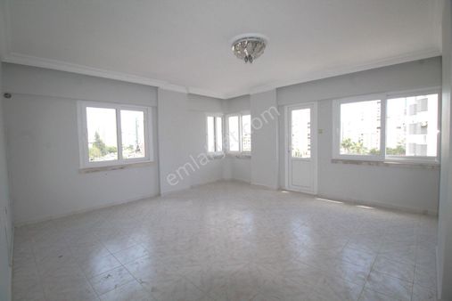 Retro’dan Menteş’te Forum Avm’ye Yakın B.mutfak Satılık 3+1