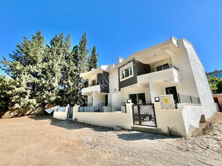 Gümüş'den Güre'de Müstakil Tadında Ultra Lüks Sıfır 2+1 Daire