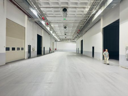 Esenyurt Akçaburgazda Düz Giriş 7.3h 1500 M2 Kıralık Imalathane