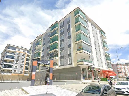 Erzurum Palandöken Yıldız Sitesi’nde Satılık Geniş 4+1 Daire – Cam Balkonlu, Otoparklı