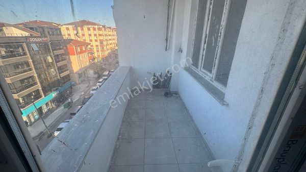 Tekirdağ Kapaklı Merkez Ara Kat 3 + 1 Sıfır Daire