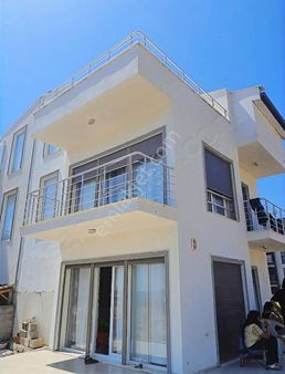 Mordogan Kamukentte 2.5 Kat Dublex 4+1 Villa