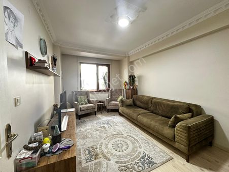 Gaziosmanpaşa Yenimahallede Kullanışlı Ferah 3+1 Daire