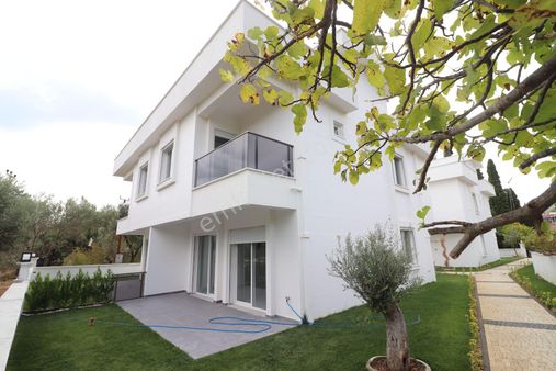 Irmaksudan Güre De Doğanın İçinde Çift Teraslı 5+1 İkiz Triplex