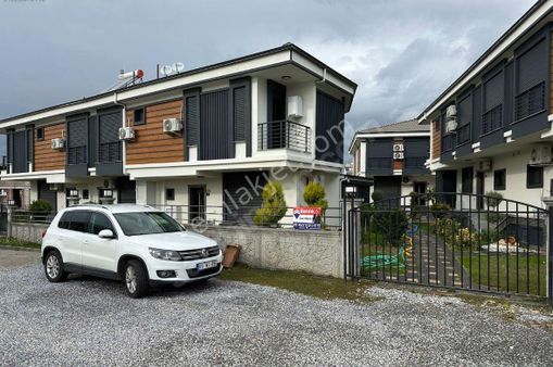 Didim Hisar Mahallesin'de Havuzlu Sitede 3+1 Villa