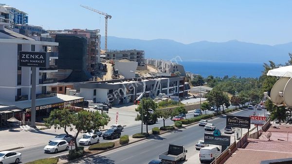 Kuşadası Kadınlar Denizi'nde Deniz Manzaralı 3+1 Satılık Daire