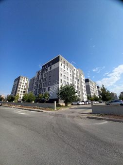 Cadde Seyran'dan Satılık 3+1 145 M2 Arakat Yenilenmiş İskanlı