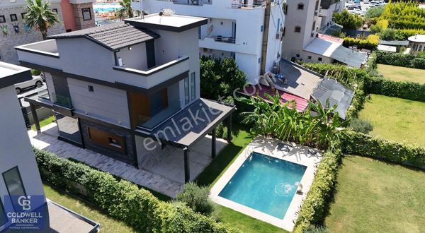 Menderes Cb Poyraz'dan Denize Yakın Müstakil Havuzlu Villa...