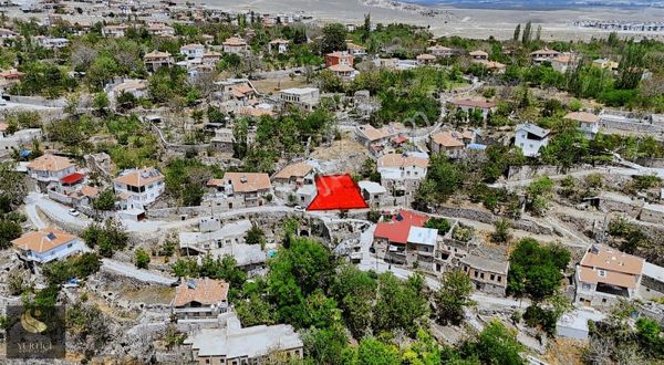 Yurtiçi Gayrimenkul'den Yeşilburç Köyü Cam Teras Yanı 321m² Arsa