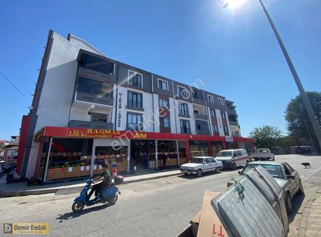 Çarşı Merkezde Her Yere Mesafesinde Yüksek Girişli Satılık Daire