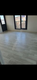 Sultanbeyli. Orhangazide Acil Satilik 3 +1 Daire