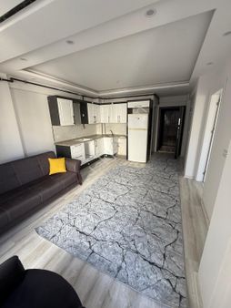 Emlak Center'dan Muradiye Mah Satılık 1+1 Eşyalı Daire