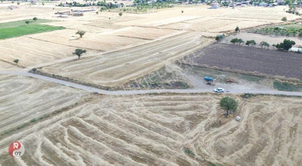 Antalya Korkuteli Büyükköy Mahallesi'nde Satılık 1.410m2 Tarla