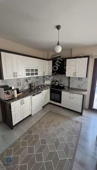 Mimar Sinan Caddesi Köşe Konumlu 3+1 Arakat D.gazlı Daire