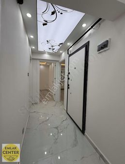 Emlak Center'dan Merkez Efendi Mah Satılık 3+1 Ara Kat Daire