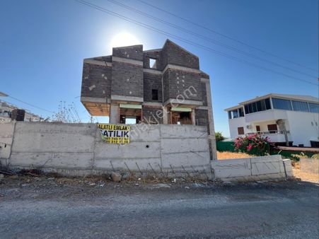 Alatlı Emlaktan Akbükte 1 Villa Parasına 2 Villa İnşaat Halinde Satılık