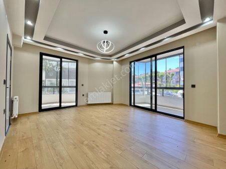 Berkay Demirel'den Doktorlar Sitesi Mevki Şık Ve Kullanışlı 2+1