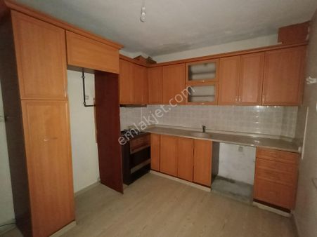 Yeni Mahalle Ordu Caddesinde Satılık 2+1 Daire