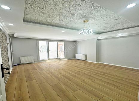 Talatpaşa Mah Merkezi Konumda Asansörlü Temiz 2+1 Satılık Dare