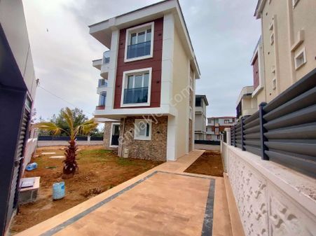 M.ereğlisi Dereağzı Sıfır Havuzlu Ultra Lüks Denize Sıfır Villa