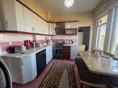 Elisa Gyo// Germir`de 3+1 Ara Kat Güney Cephe Kombili Temiz Masrafsız Satılık Daire