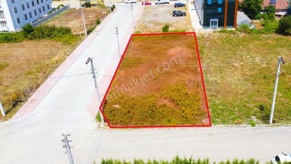 Gümüşova Fatih Mh. 771 M2 4 Kat İmarlı Kat Karşılığı Köşe Parsel