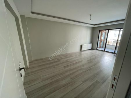 Bahar'dan Dumlupınar'da 2+1 Ayrı Mutfaklı Ara Kat Satılık Daire