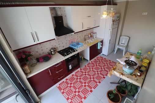 Irmaksudan Tek Yetkili Kadıköy De Ara Kat Ön Cephe 3+1 Daire