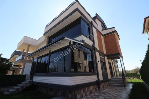 Irmaksudan Güre De Çift Teras Bahçeli Satılık 4+1villa