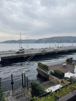 Sarıyer Büyükdere'de Rıhtımlı Müstakil Bakımlı Eşsiz Yalı 440m2