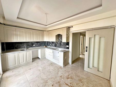 Belkız'da Sıfır Süper İşçilikli Geniş Balkonlu Ultralüx 2+1daire