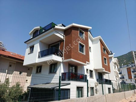 Stop’tan Karamuar’ Da 2+1 Geniş Çatı Dubleks