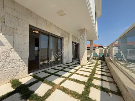 Denize Sıfır Müstakil Yalı Sahilde Şık Ve Ayrıcalıklı Bir Hayat