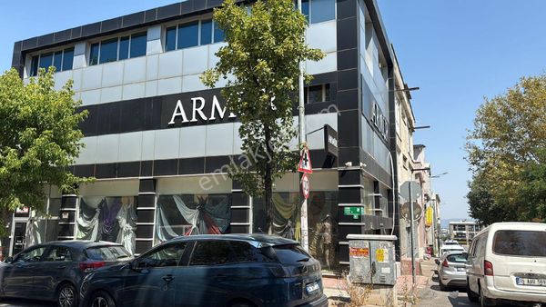 Karlıdağ Caddesine Cephe İşyeri