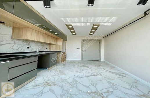 Nur Yapıdan Metrobüs Dibi Prim Garantili Muhteşem Arakat Daire