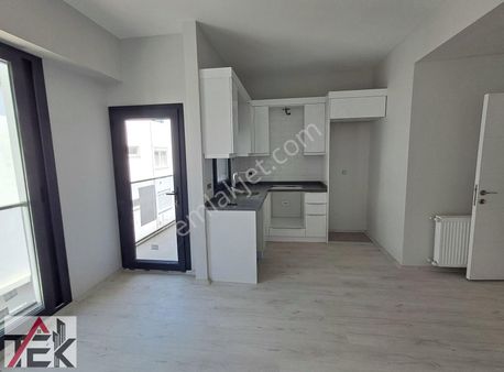 Çiğli Merkeze Yürüme Mesafesinde Sıfır 2+1 Dubleks 110 M2