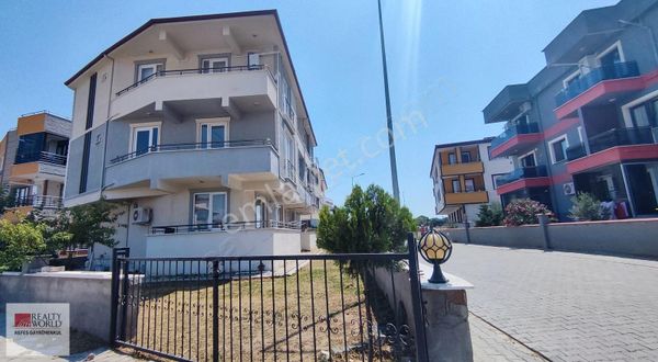 Rw Nefes' Ten Gömeç Mithatpaşa'da Önü Açık Ve Aydınlık 2+1 Daire