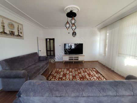 Sur Amed Emlak Tan Ceylan Avm Arkasinda 3+1 Satılık Daire