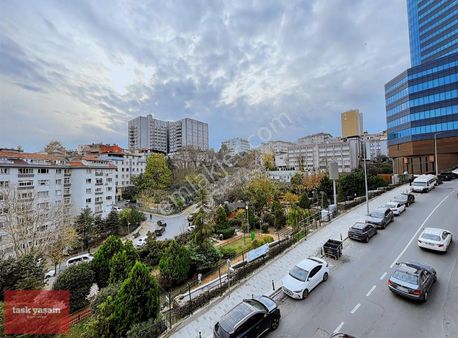 Şişli Kalp Vakfı Meydanında Cevahir Avm 3dk Ferah 1+1 Daire