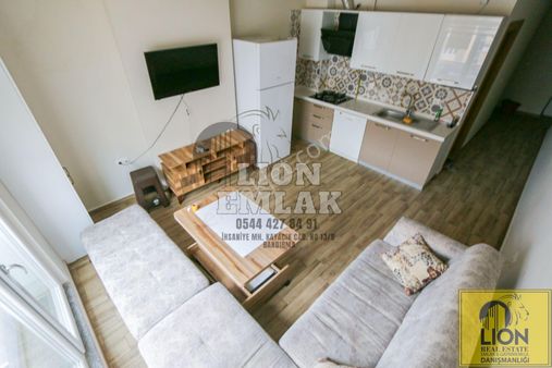 Bandırma 17eylül'de Lüks Plazada Eşyalı Klimalı Kiralık 1+1 Daire