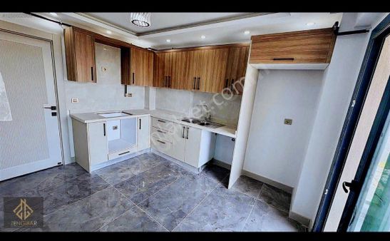 Sarıçamda 3+1 Lüks İşçilikli Satılık Daire