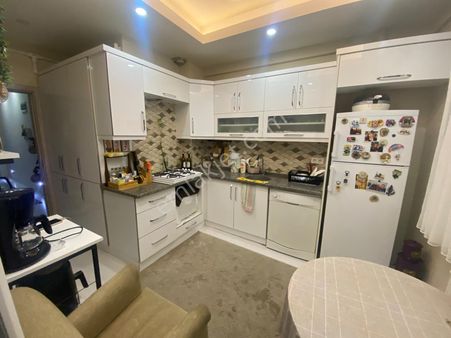 Salihli Stil Emlaktan Cumhuriyet Mahallesi Satılık 2+1 Daire