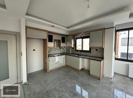 Mezitli Davultepede Caddeye Yakın Havuzlu 2+1 Satılık Daireler