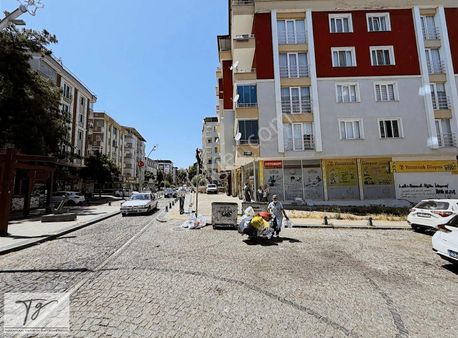 Lozan Cad. Cephe 120+80 Depo Kullanım Alanı Kiralık Dükkan